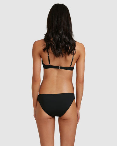 BAS SOL SEARCHER LOW