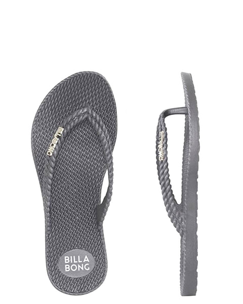 KICK BACK THONG