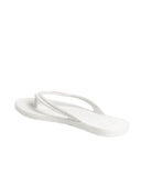 KICKS THONG