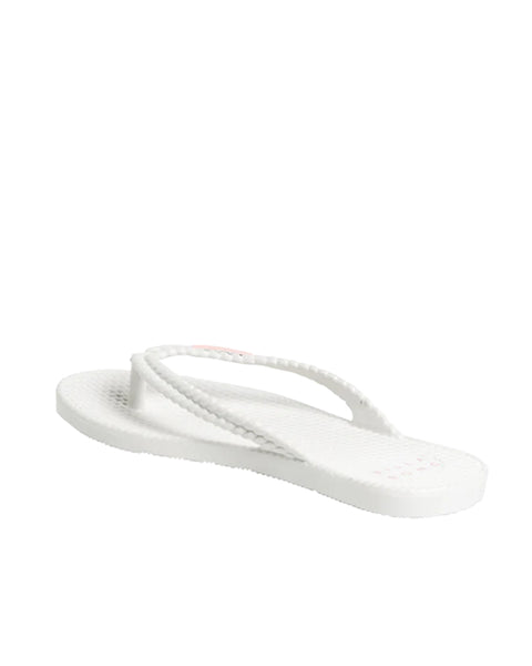 KICKS THONG