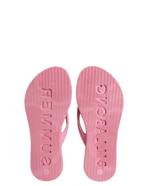 KICKS THONG