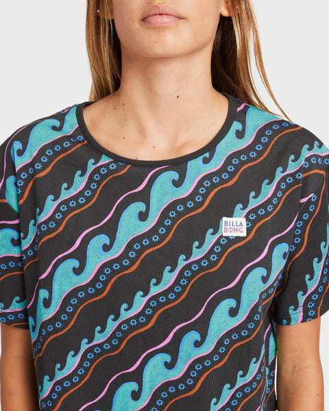 SEA LEVEL CROP TEE
