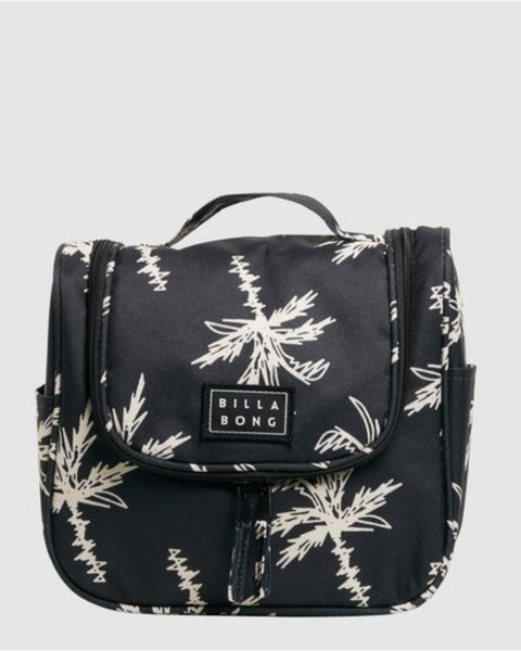 TRAVEL BEAUTY